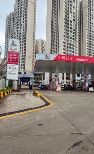 中国石化平安大街加油站