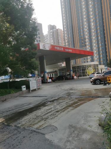 中国石化槐安东路加油站