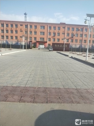 南双晶小学