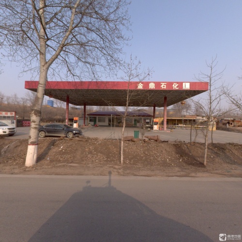 金鼎石化新湖社村加油站(仅柴油)