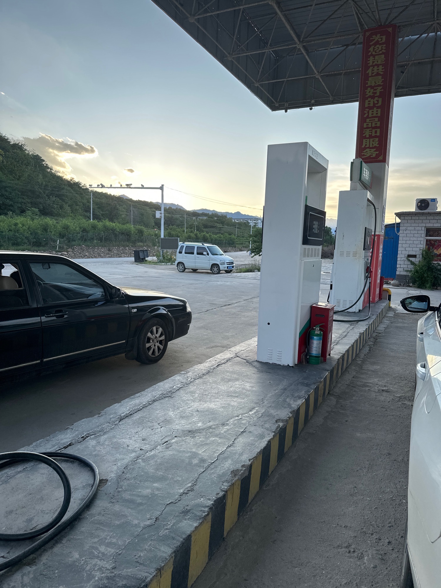 江源石化加油站