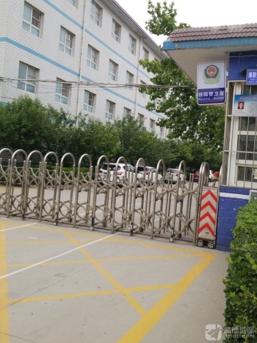 辛集市位伯镇中学