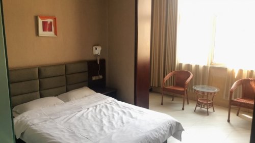 高邑芳华商务宾馆
