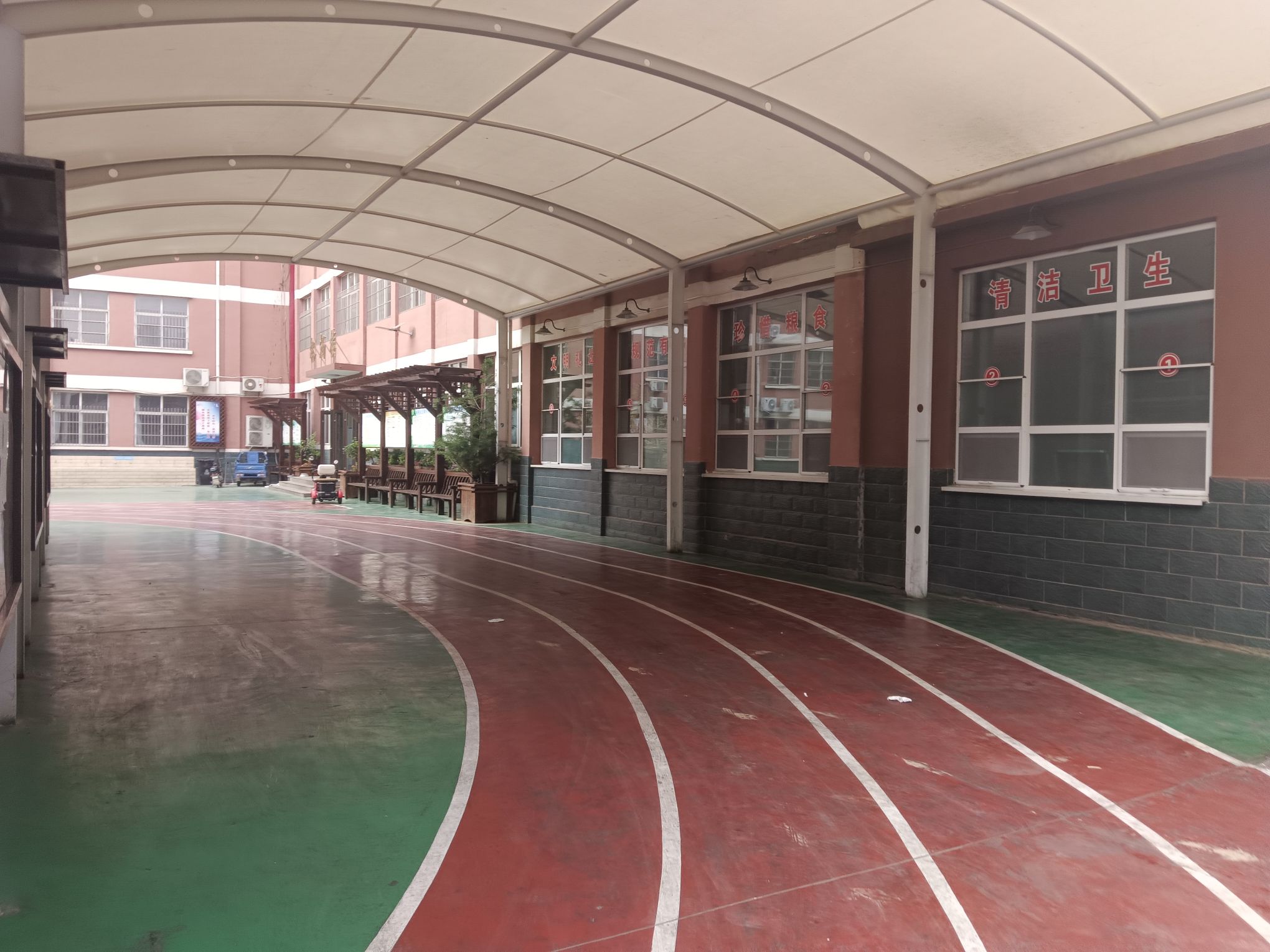 元氏新城实验学校