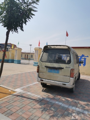 新乐市正莫中学