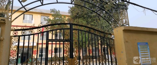 赞皇县院头镇上麻联办小学