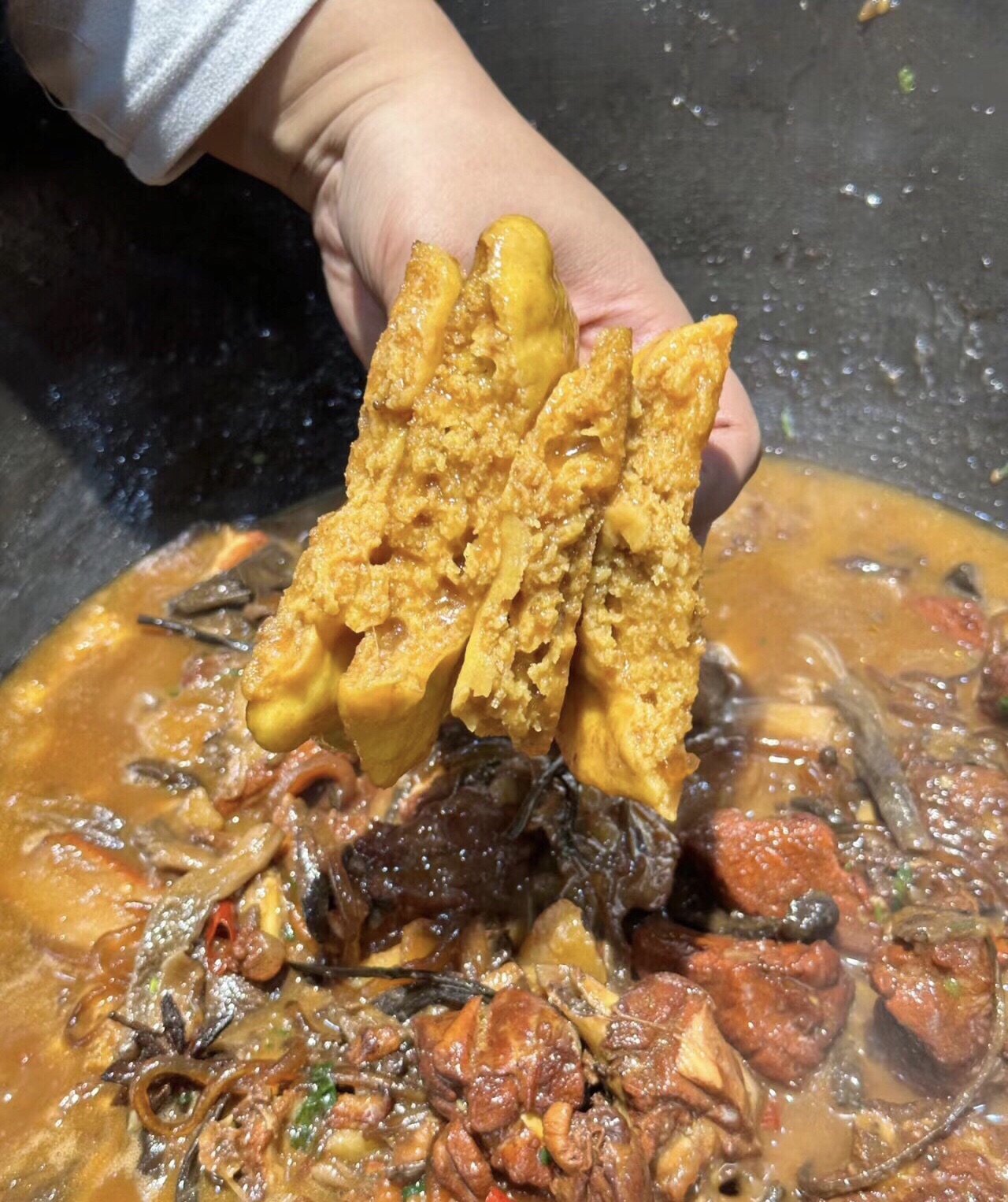 钟鼎轩木火铁锅炖