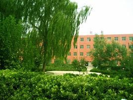 曲阳县实验中学