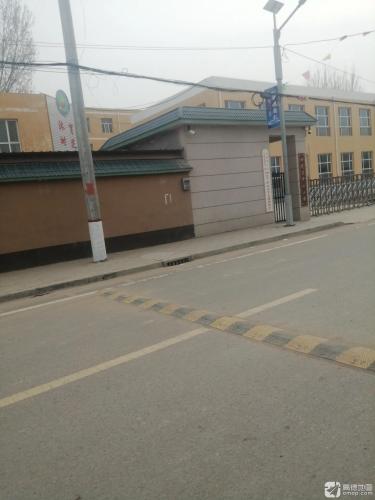 四芝兰镇中心小学