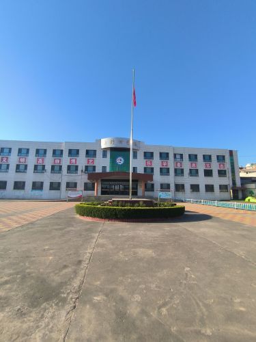 南张村学校