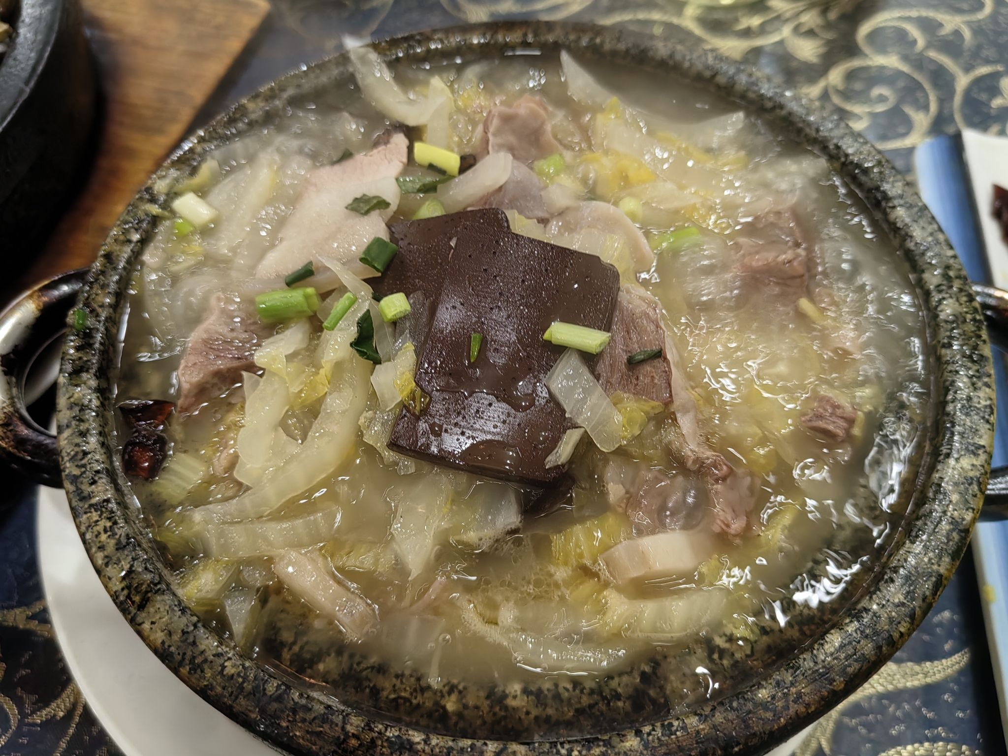 瑞国老东北石锅炖菜