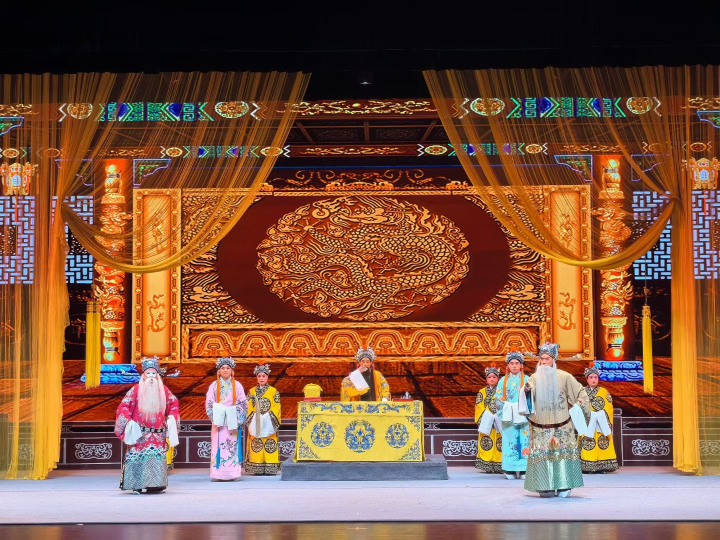 丝弦剧院