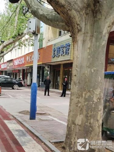 昕颜主题宾馆(高邑汽车站店)