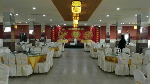 无极县兆丰酒店