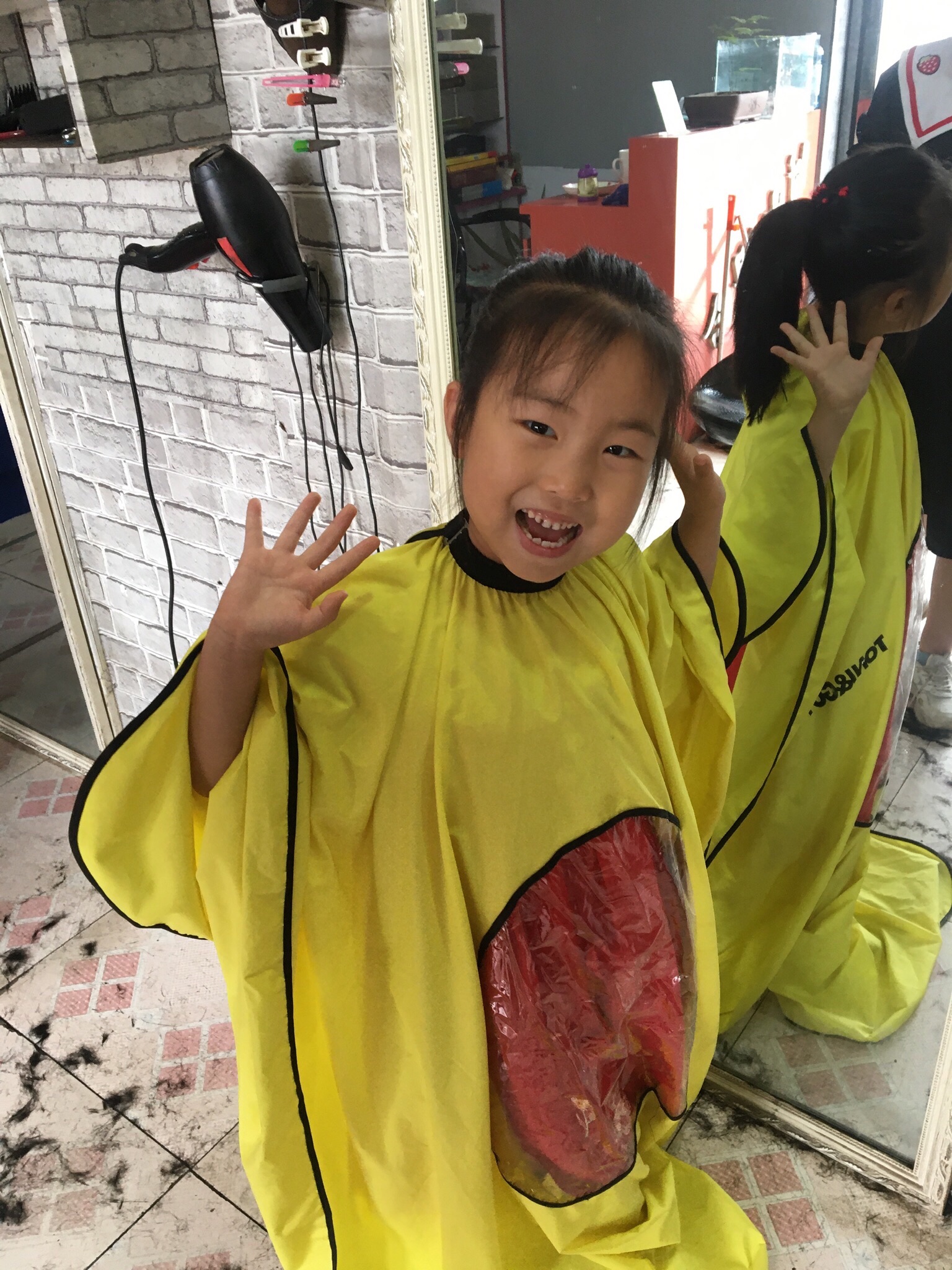 名艺美发造型(市场街店)