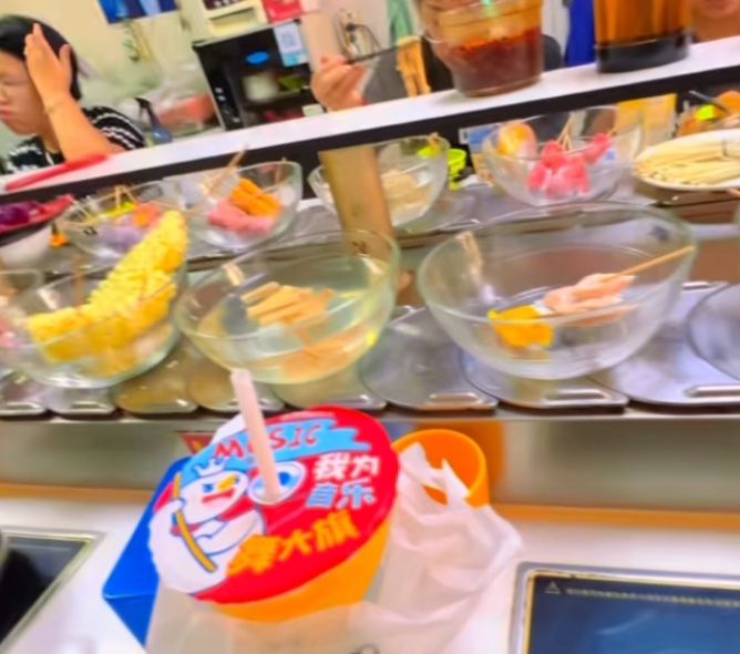 青岛旋转火锅