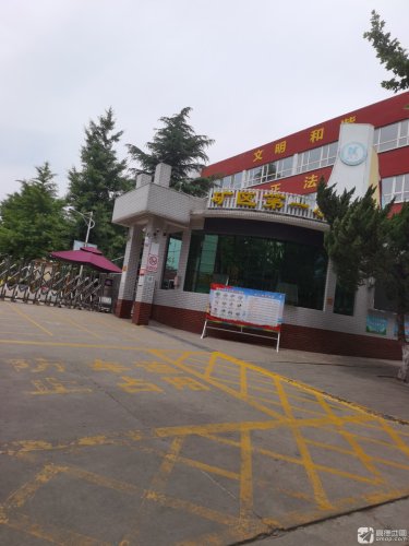 矿区第一小学