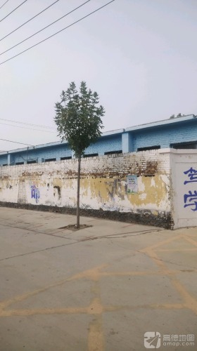 定州市良村小学