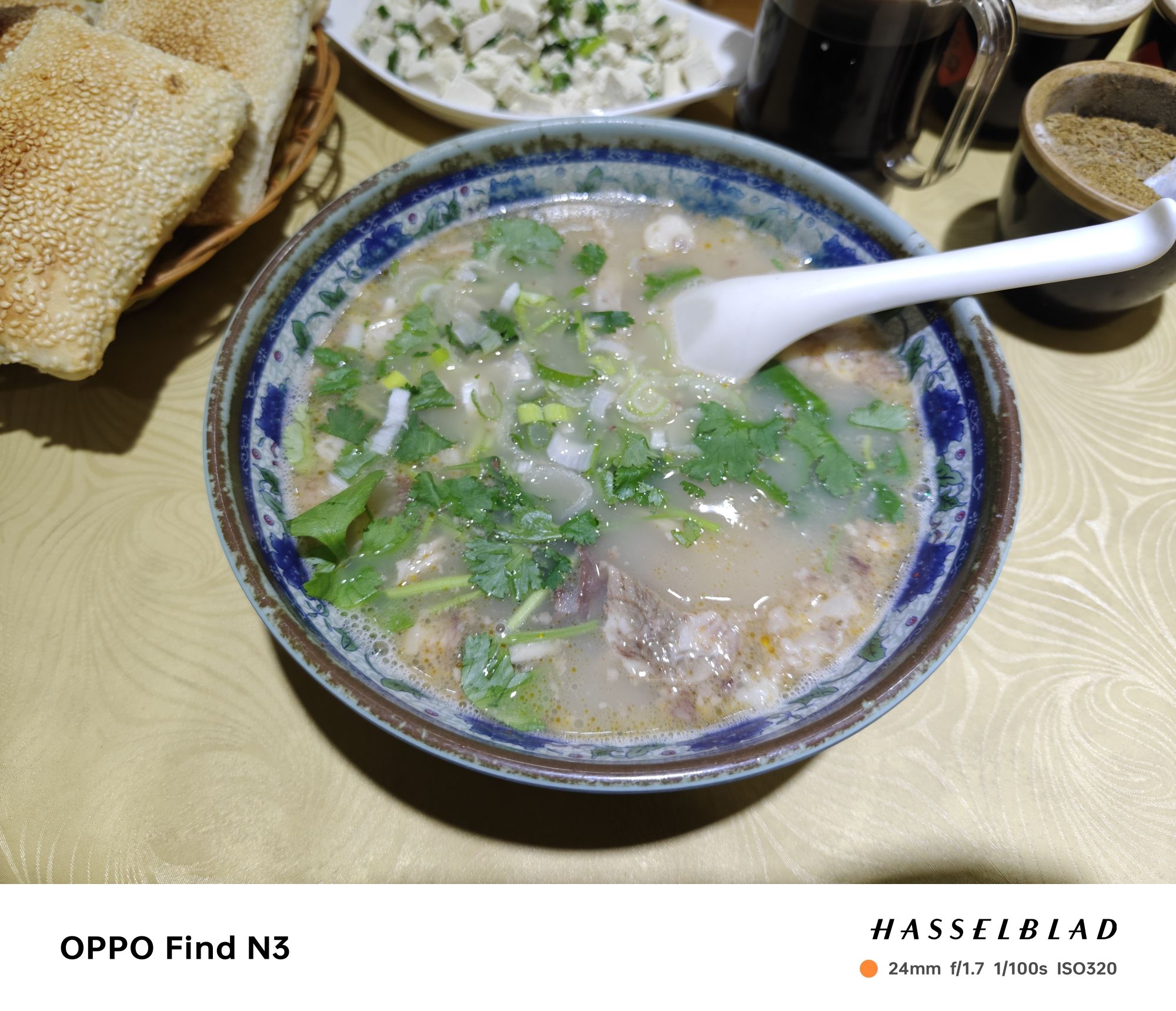 机场路缸炉烧饼羊肉汤