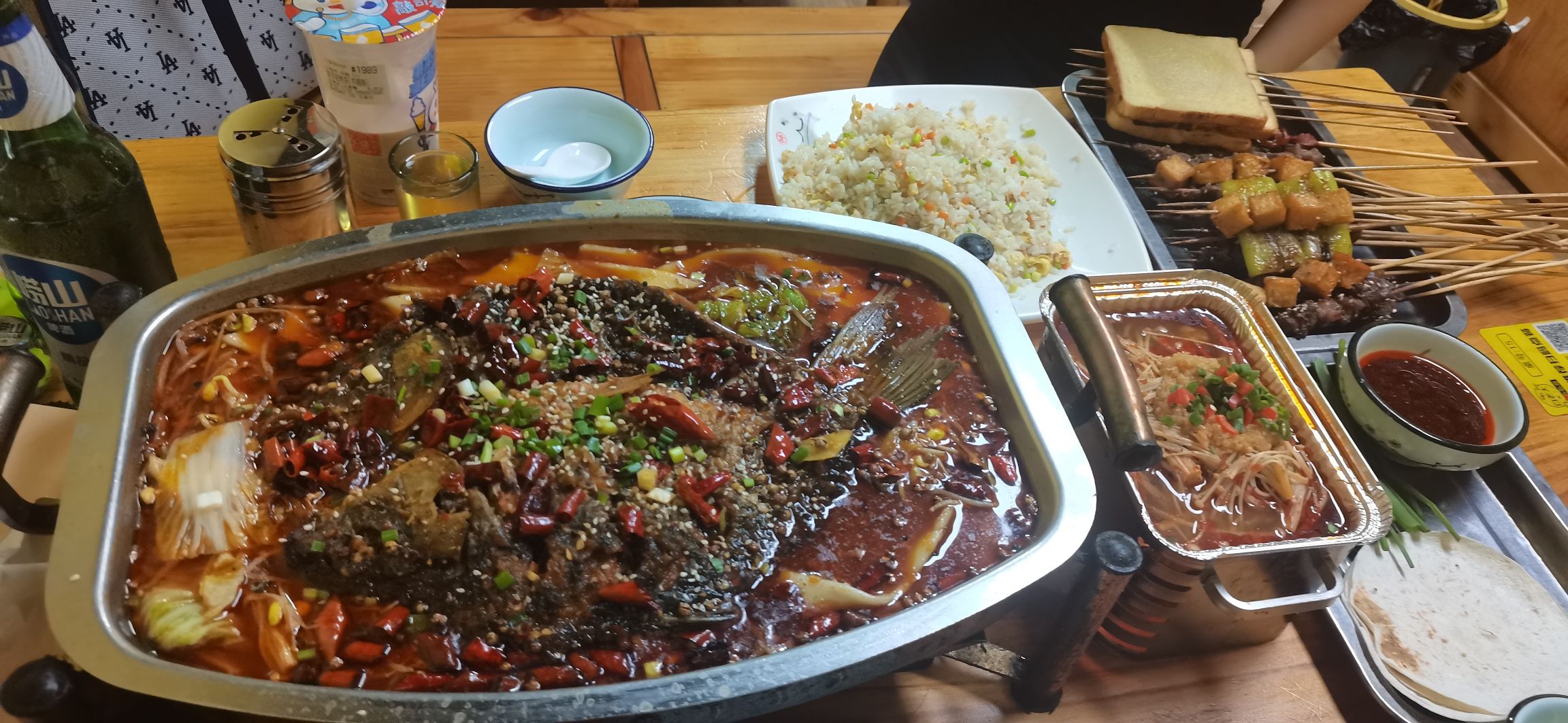 白老大·一品斋烧烤(汇新路店)