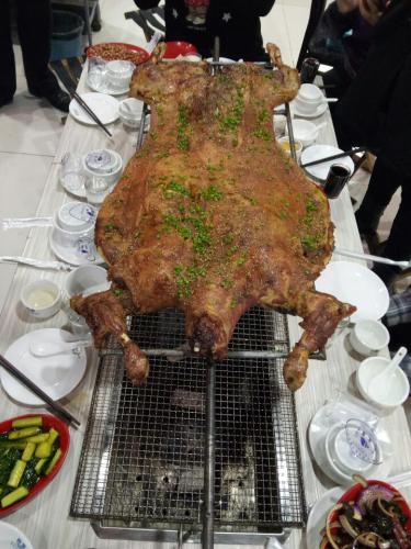 老槐树外婆家烤羊腿(跃进路店)