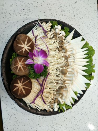 健晟星期天火锅(辛集店)