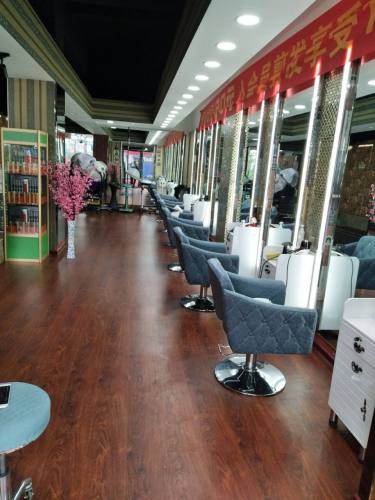 悦美造型(栾城店)