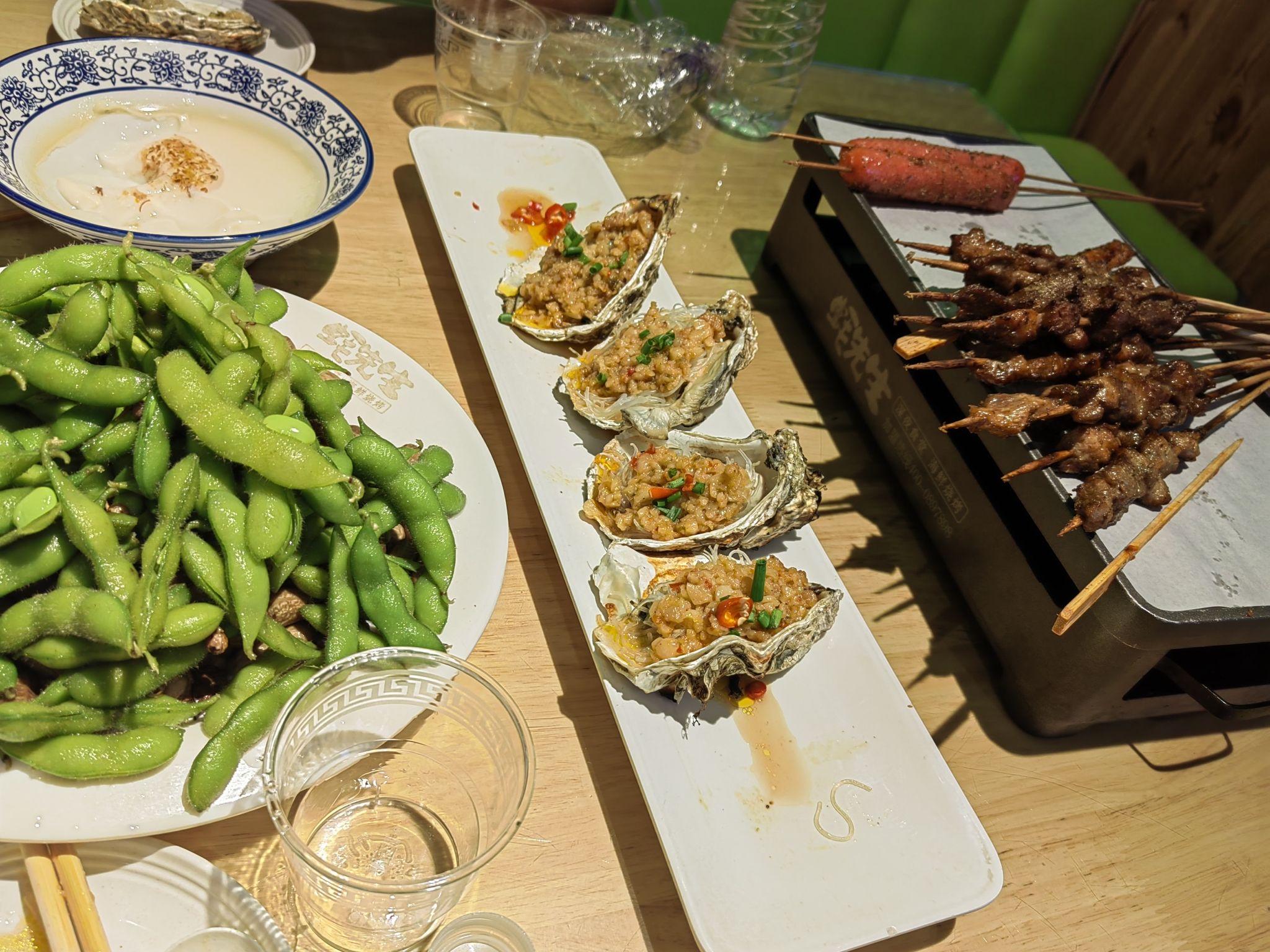 蚝先生海鲜烧烤(行唐香港路店)