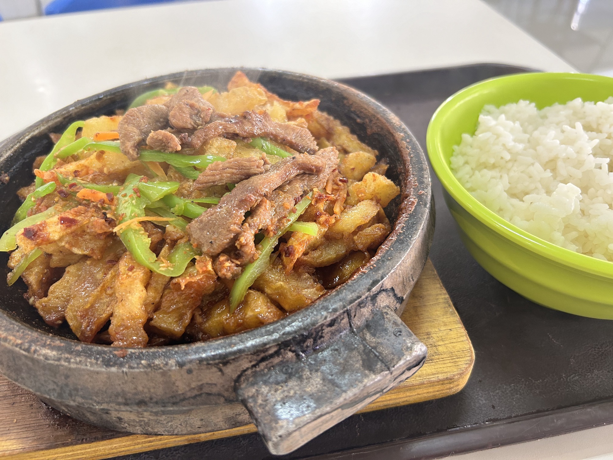 河北科技大学二餐厅