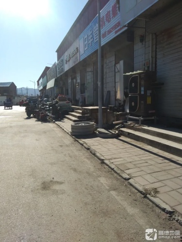 金彭电动三轮车(中马路店)