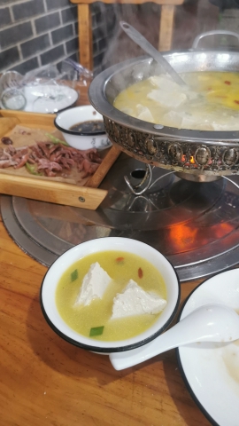 赵管家香驴园老菜馆