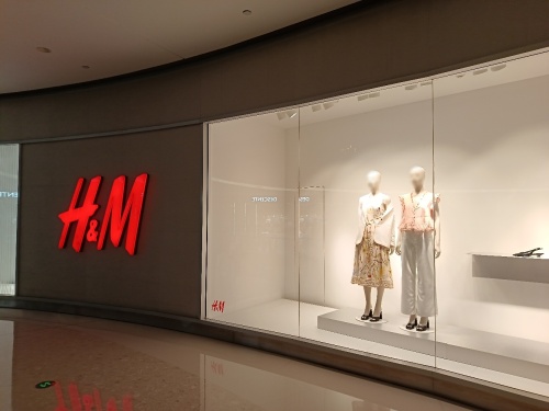 H&M(万象城店)