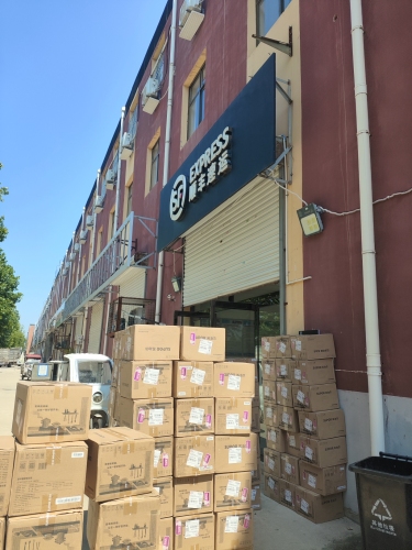 顺丰速运(学府路店)