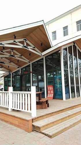 温塘汽车站便利店