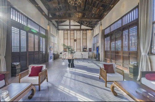 石家庄平山黄金本寨酒店