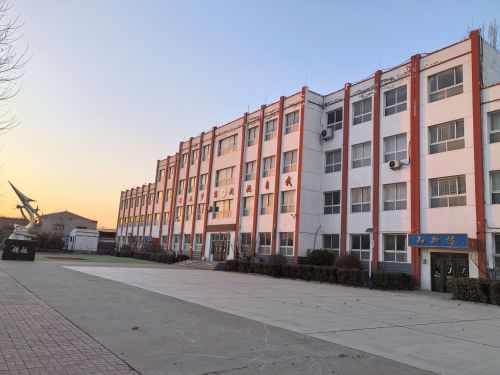 营里镇实验小学