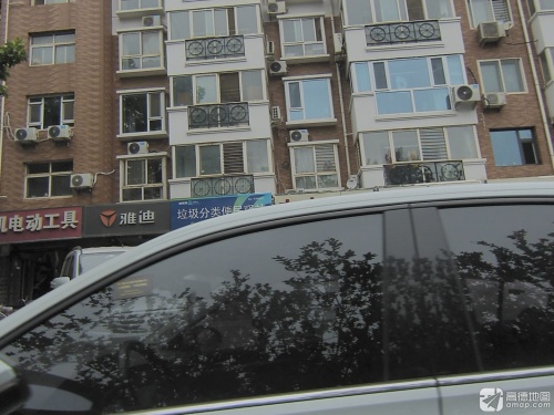 雅迪电动车(学苑路店)