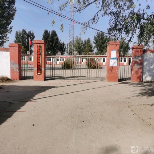 秋山小学