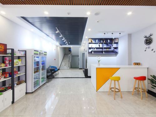 布丁严选酒店(正定机场店)