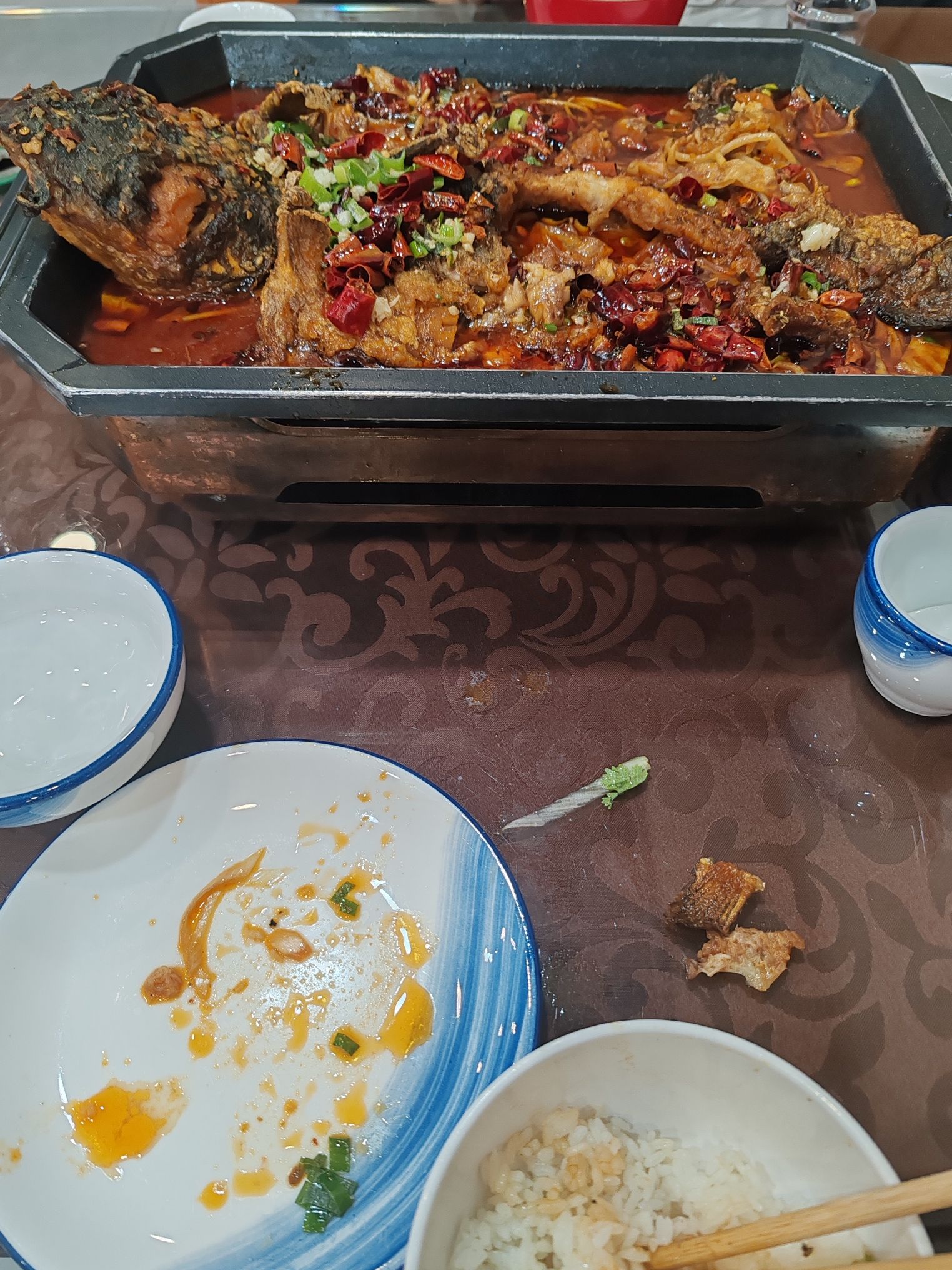 家明饭店烤鱼炒鸡