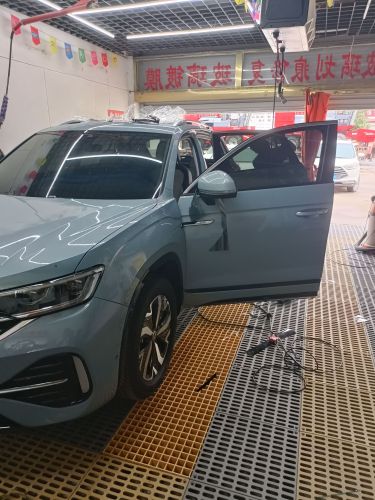 洁源汽车美容玻璃划痕修复专家