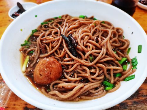 吴家饸饹板面馆