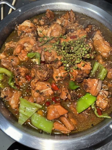 鲁色花椒鸡(上曲阳店)