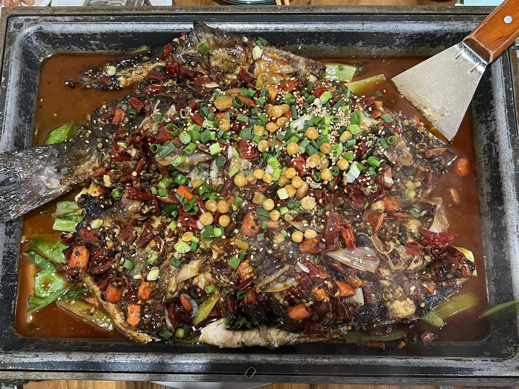 鱼庄巫山烤全鱼(知青街店)