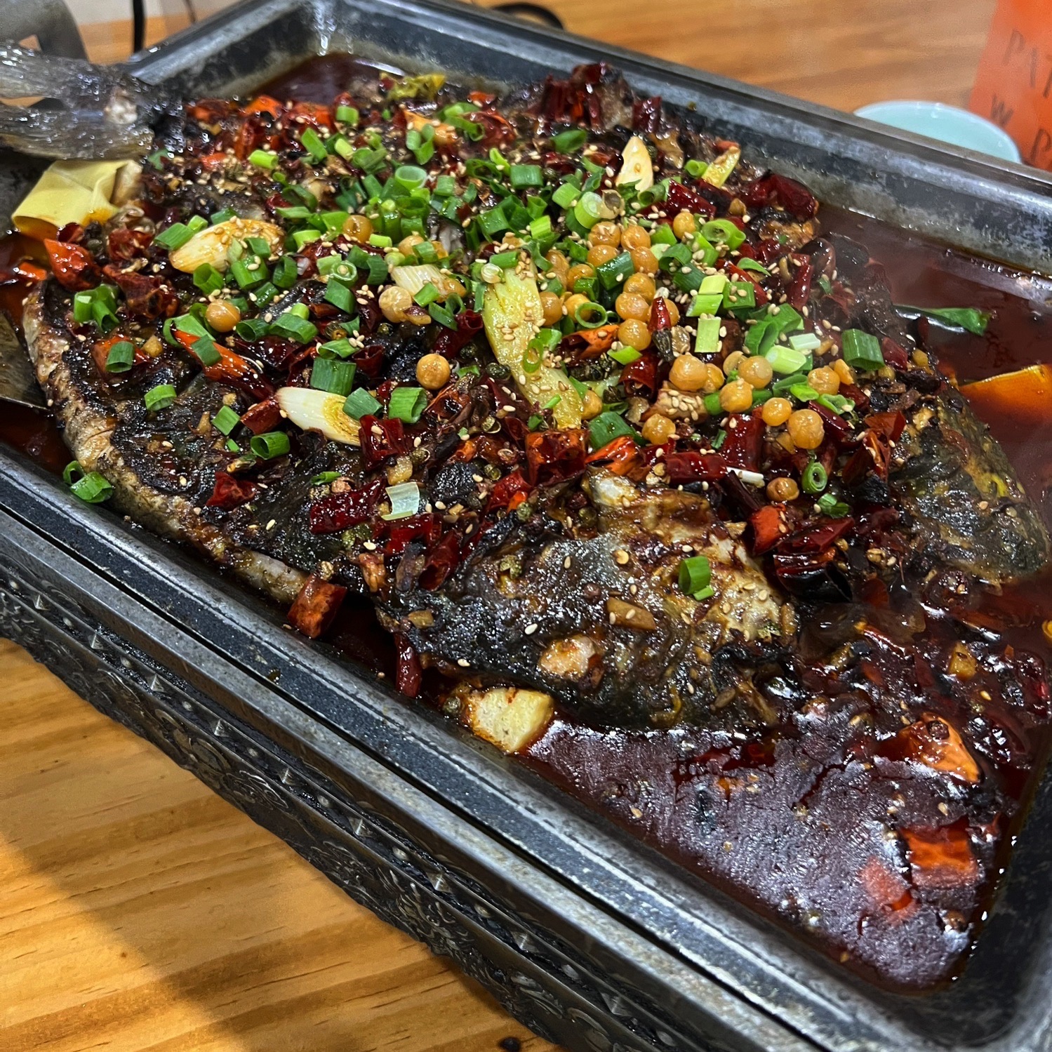 鱼庄巫山烤全鱼(知青街店)