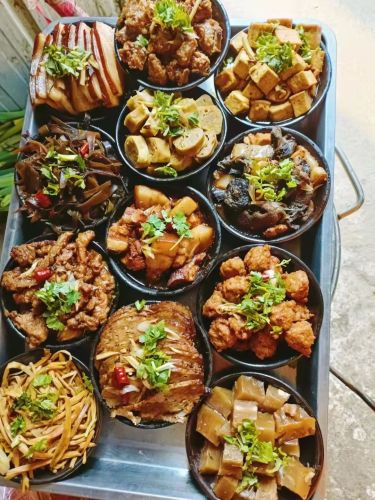 亮子盒菜(熟食店)