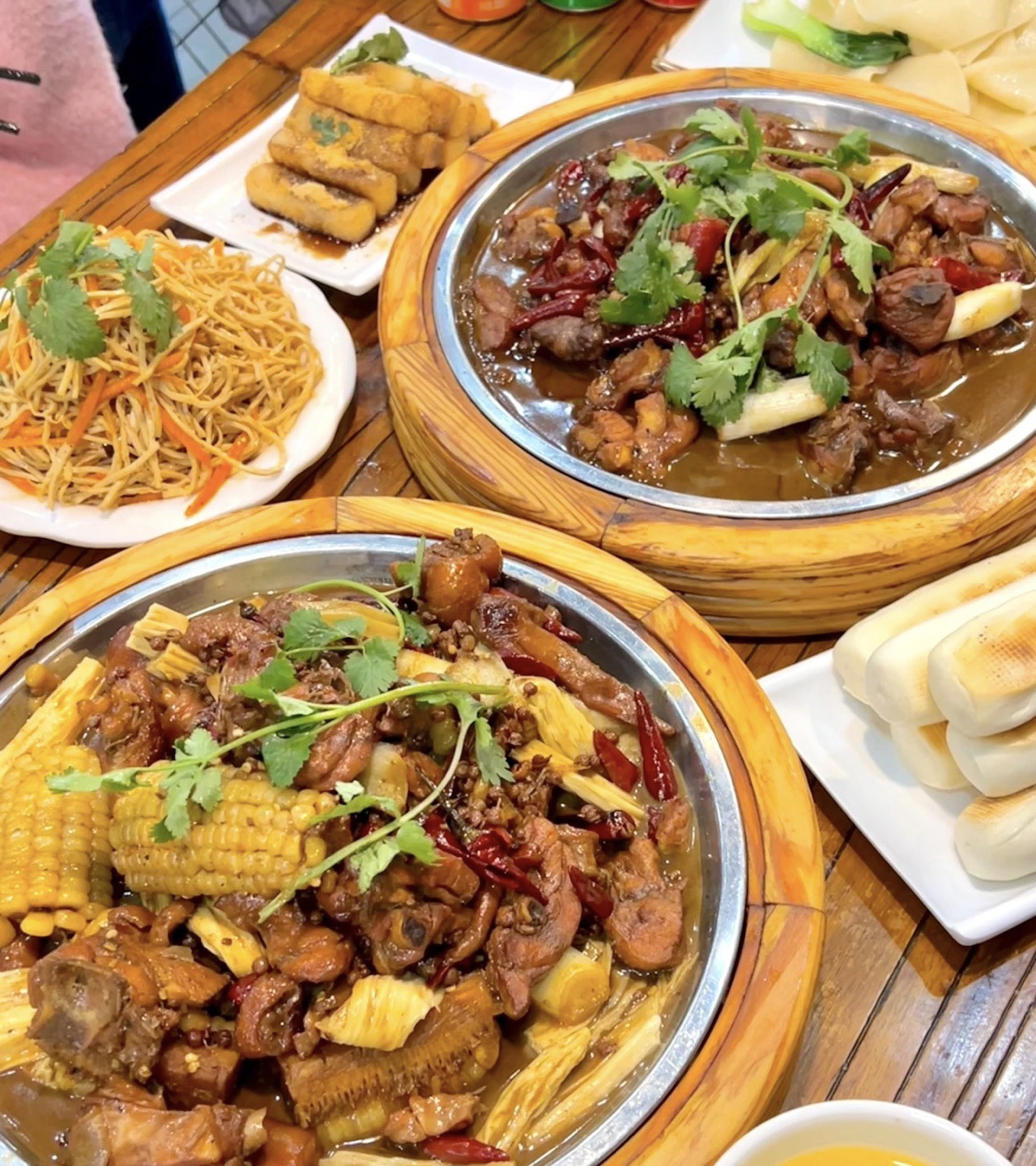 西部来客鲜炒大盘鸡(机场店)