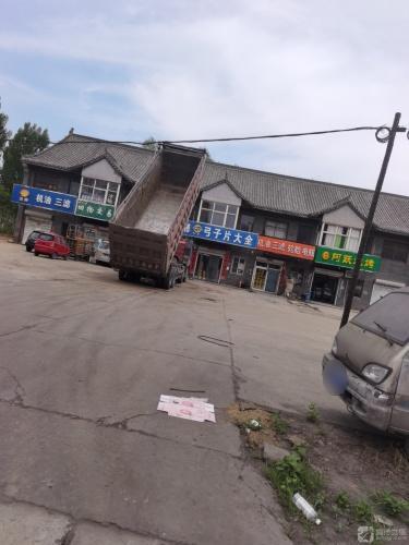 一汽重汽配件维修弓子片大全