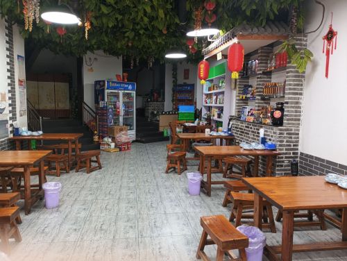 八一烧烤涮家常菜