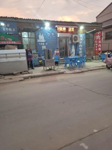 禄禄烧烤店